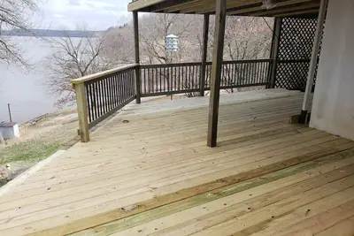 Image de 5-bedroom house in Edwards with Ac, WiFi, lakefront, beautiful view, private dock