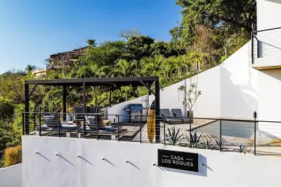 Image de Los Roques, Modern Oceanview Villa 4 bed 4. 5 bath. Sunsets every night