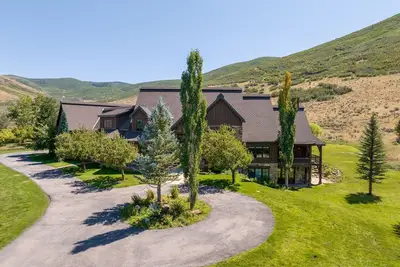 Image de Relaxing 9, 900 sqft 8b Rustic Estate on 40 acre Private Ranch with 2 Hot Tubs