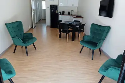 Image de 2 Bedroom Retreat In Inner City Suburb- Cairns