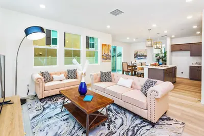 Image de Delight on Coral Bells Pl #41423