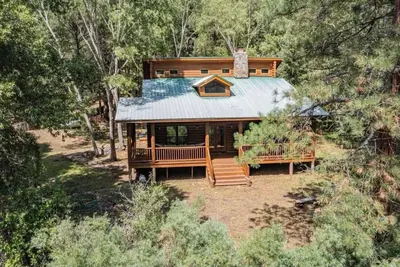 Image de Pecos Riversong Cabin - a modern 3-bedroom cabin on the Pecos River