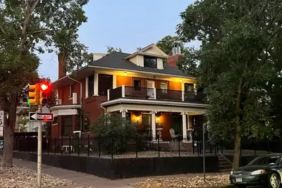 Image de 4 Br, Luxurious-Gem/Mansion in Heart of Denver