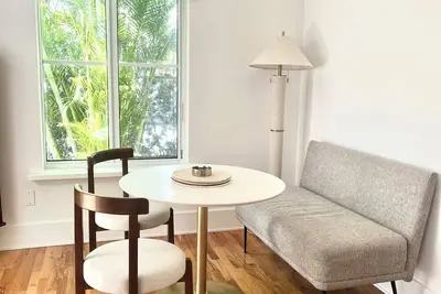 Image de Stylish Spanish Style House in Coral Gables