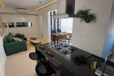 Image de Exclusive Urban Retreat: Stunning Luxury Apartment with Breathtaking Views