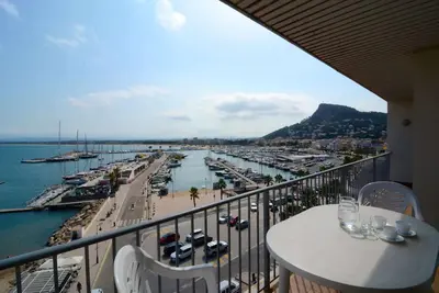 Image de Appartement pour 8 personnes avec piscine commune