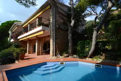Image de Villa pour neuf personnes près de Sa Tuna