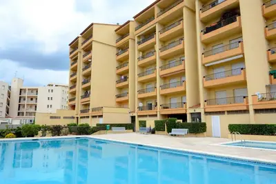 Image de Appartement Ă L'Escala avec Piscine