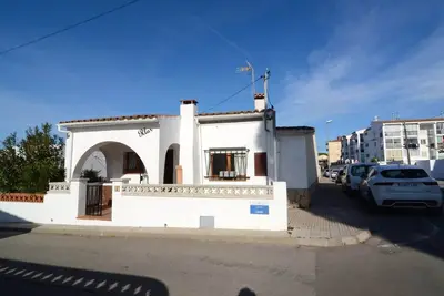 Image de Maison pour four personnes avec terrasse