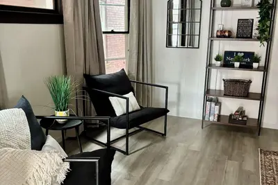 Image de Cozy 3br Vintage Home Near Niagara Falls & Border
