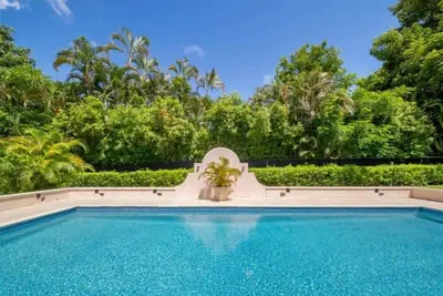 Image de Mahogany RIse in St James by Personal Villas - Tranquil Atmosphere