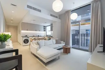 Image de Glorious 1-Bedroom apartment at Belgravia Heights in Jvc!