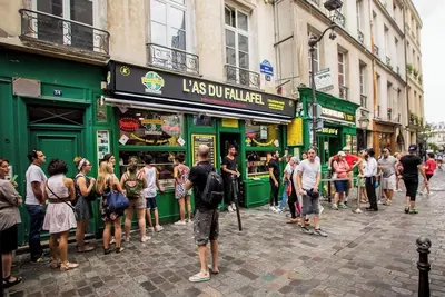 A Central Parisian Experience With Modern Conveniences In The Iconic Le Marais