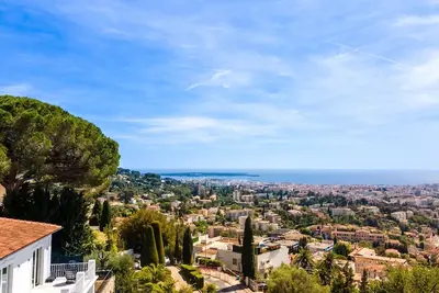 Image de Villa 6 chambres, piscine privée vue panoramique mer, montagne & ville de Cannes