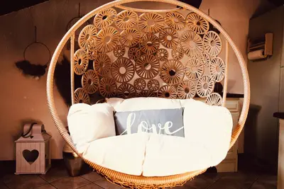 Image de Two hearts and an attic