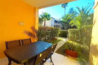 Image de Pramousquier Confortable T2  28 m² et jardinet 16 m² accès direct plage