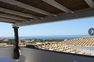 Image de \"Casa Conchiglia: Cozy Seaside Home with Panoramic Sea Views and Terrace\"