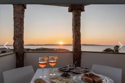 Image de Medusa House: Overview and Cozy