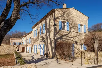 Image de Luxury Estate in Redortiers: A perfect retreatfor an unforgettable experience