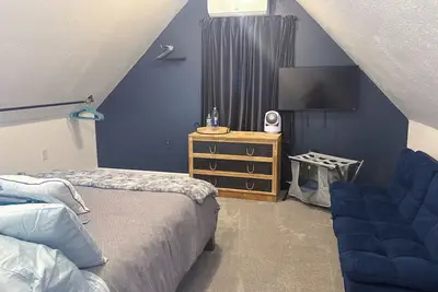 Image de Cozy 2-bedroom cabin in lovely Alvin with WiFi, Ac