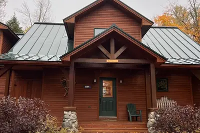 Image de Experience Maine's Sugarloaf Mtn. \nSki-in, ski-out, 3 bedrooms, 3 bathrooms.