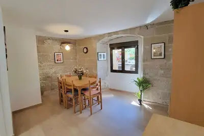 Image de Historic apartment in the center of Haro with office.