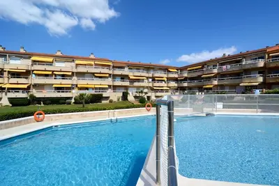 Image de Appartement Ă Estartit bord de mer avec piscine