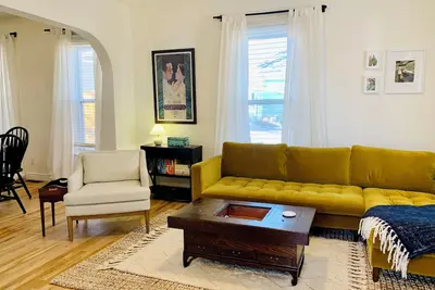 Image de Charming bungalow 10 minutes from Red Rocks Amphitheater