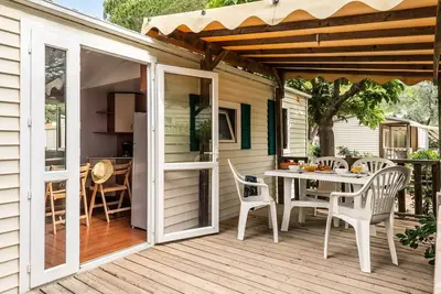 Image de Mobil-home | Classic | 2 Ch. | 4 pers. | Terrasse surélevée | A/C