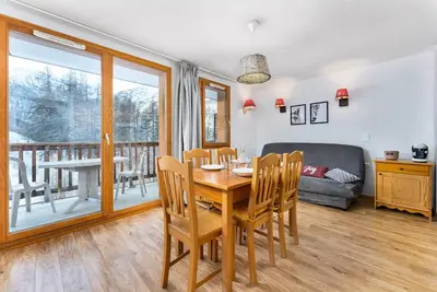 Image de Chaleureux appartement avec vue dégagée