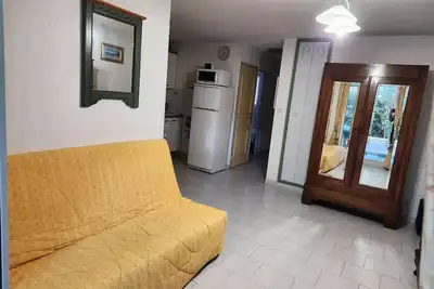 Image de Appartement T3 de 5 couchages dans un domaine arboré de la Coudoulière