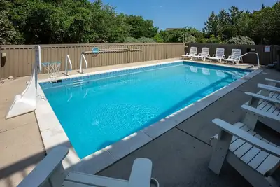 Image de Sunkissed Obx Luxury, 6 bedroom, Elevator, Pool, Hot tub in Duck. Sale/Promotion