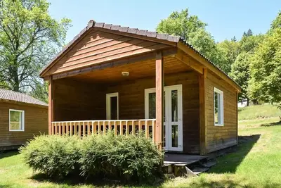 Image de Chalet Arbre : 2 chambres + Tv, 4 personnes
