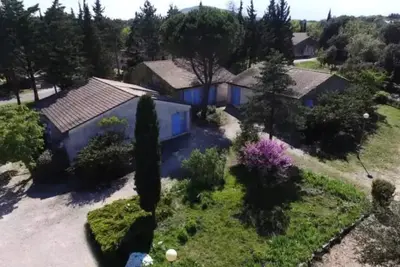 Gîte \"Climatisation\" 2 pièces - Accueil lit bébé impossible 4 personnes