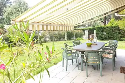 Image de Hossegor. Villa La Fleur des Pins pour 10 personnes avec jardin. Wifi gratuit.