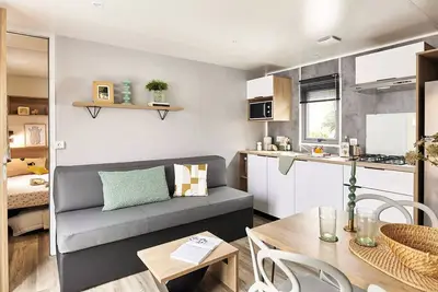 Image de Mobil-Home  Premium 3 Pièces 4 Personnes Climatisé + Tv