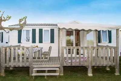 Image de Mobil-home | Comfort | 2 Ch. | 4 pers. | Terrasse surélevée | Tv