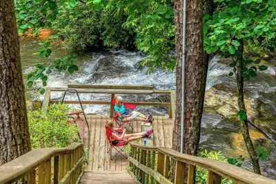 Image de Waterfall Retreat Room 4-Pet Friendly-Hiking and Snow Tubing Nearby