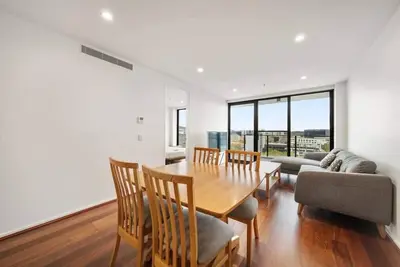 Image de Two Bedroom Apt in Heart of Canberra with Parking