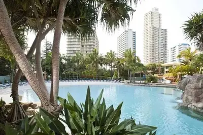 Image de Ocean view 3 bedroom Apartment in Crown Surfers