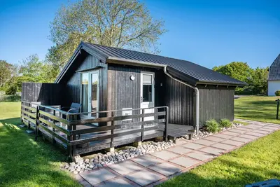 Image de Maison de vacances 'Achtern Diek' avec terrasse partagée, jardin partagé et Wi-Fi
