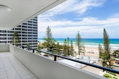 Image de The Sands Beachfront 3 Bedroom Apartment - CoastHM