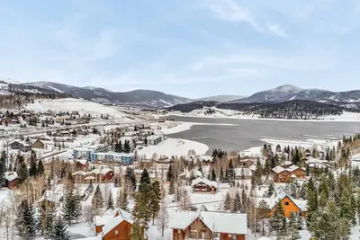 Image de Dillon Retreat with Lake Views and Private Hot Tub