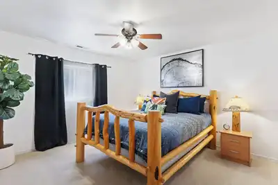 Image de Bigfoot Hideaway! 5-bedroom house with Hot Tub in beautiful Castle Rock