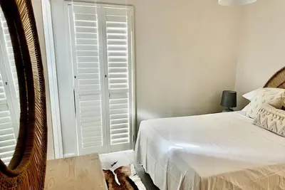 Image de 3 Bedroom Boho Chic Beach Apartment