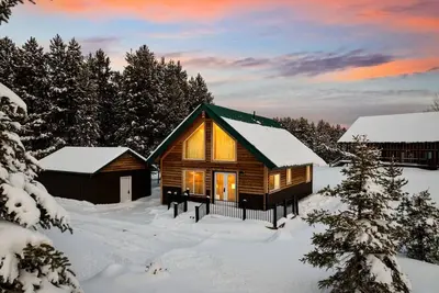 Image de Walk to Golf! 25 min drive to West Yellowstone! Ooni Pizza Oven!