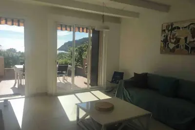 Image de F3 jardin 65m2, Vue Golfe de Lava, plage Ă 2mn Ă pied 20mn d'Ajaccio en voiture