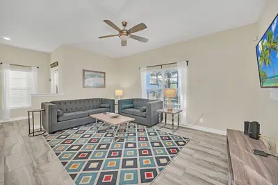 Image de Beautiful 5Bed Family Townhome Splash Pool-1592sw
