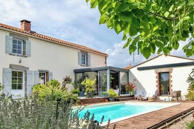 Maison avec piscine entre terre et mer - Vendée Globe - Puy du Fou -