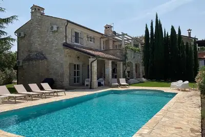 Image de Beautiful stone villa with private pool and sea view